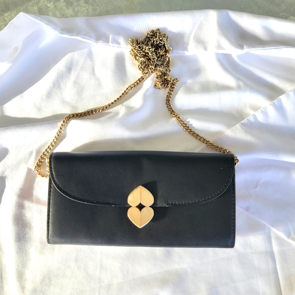 ♠️♠️KATE SPADE kiss lock wallet on a chain